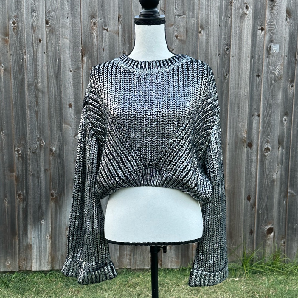 Chic Black and Gray Women's Sweater EUC